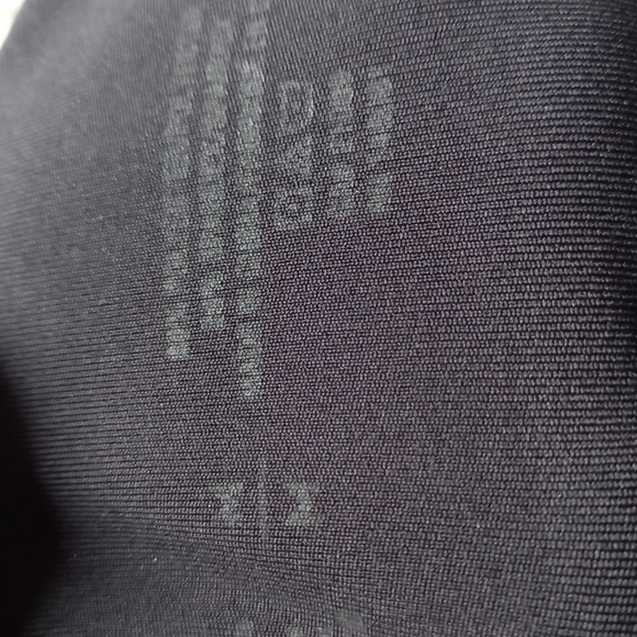 Move workout capris - Picture 8 of 10